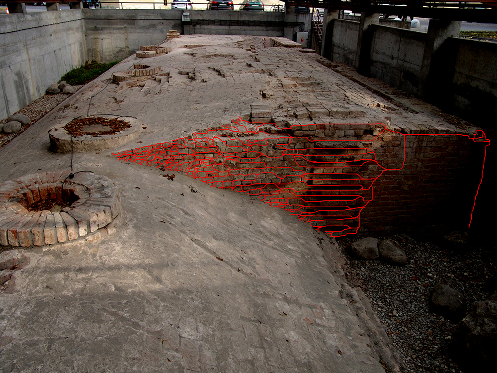 Izabela Żółcińska. The Water Tank / The Capillary Phenomena. Image 01