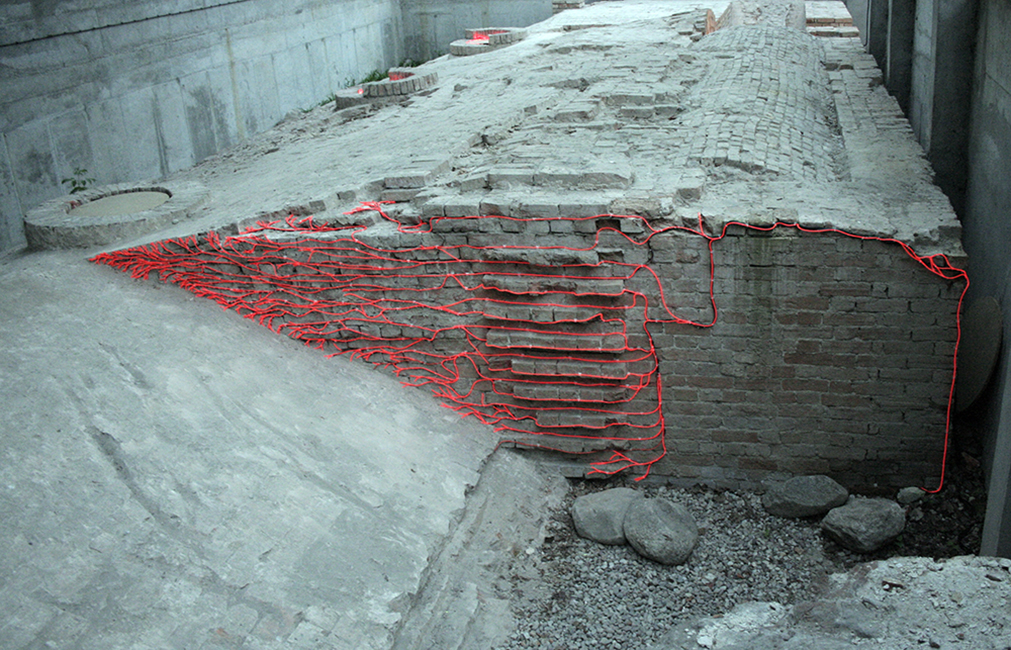 Izabela Żółcińska. The Water Tank / The Capillary Phenomena. Image 04